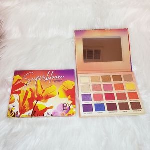 Super bloom eye shadow pallet.  New and un-used